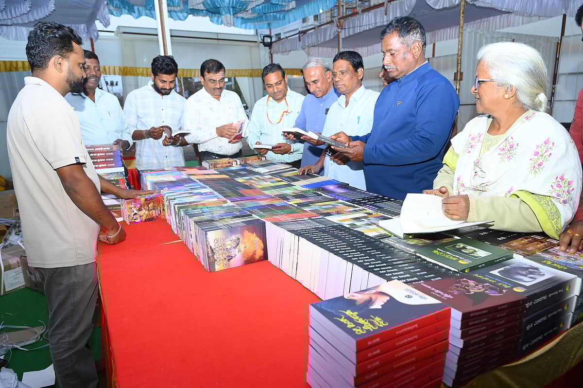 ಪುಸ್ತಕ ಸಂತೆಗೆ ಹೋಗೋಣ ಬನ್ನಿ...

