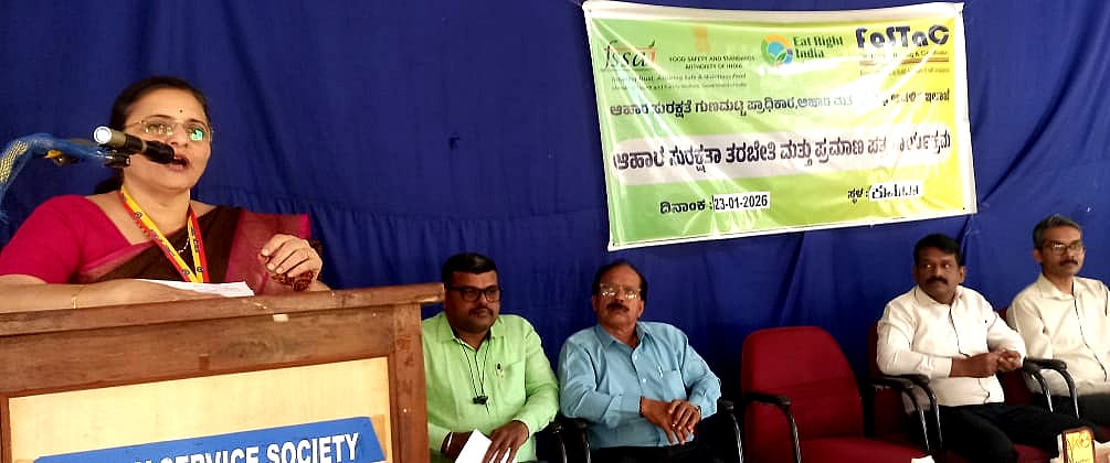 ಕುಮಟಾ| ಶುಚಿತ್ವದ ಕೊರತೆಯಿಂದ ಆಹಾರೋದ್ಯಮ ವಿಫಲ: ಟಿಎಚ್ಒ ಡಾ.ಅಜ್ಞಾ ನಾಯಕ 