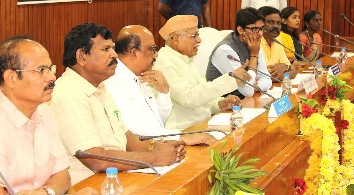 ಚಿತ್ರದುರ್ಗ | ತಳಮಟ್ಟದಲ್ಲಿ ಅಭಿವೃದ್ಧಿ ಯೋಜನೆಗಳ ಸಿದ್ಧತೆ: ಡಿ.ಆರ್.ಪಾಟೀಲ 