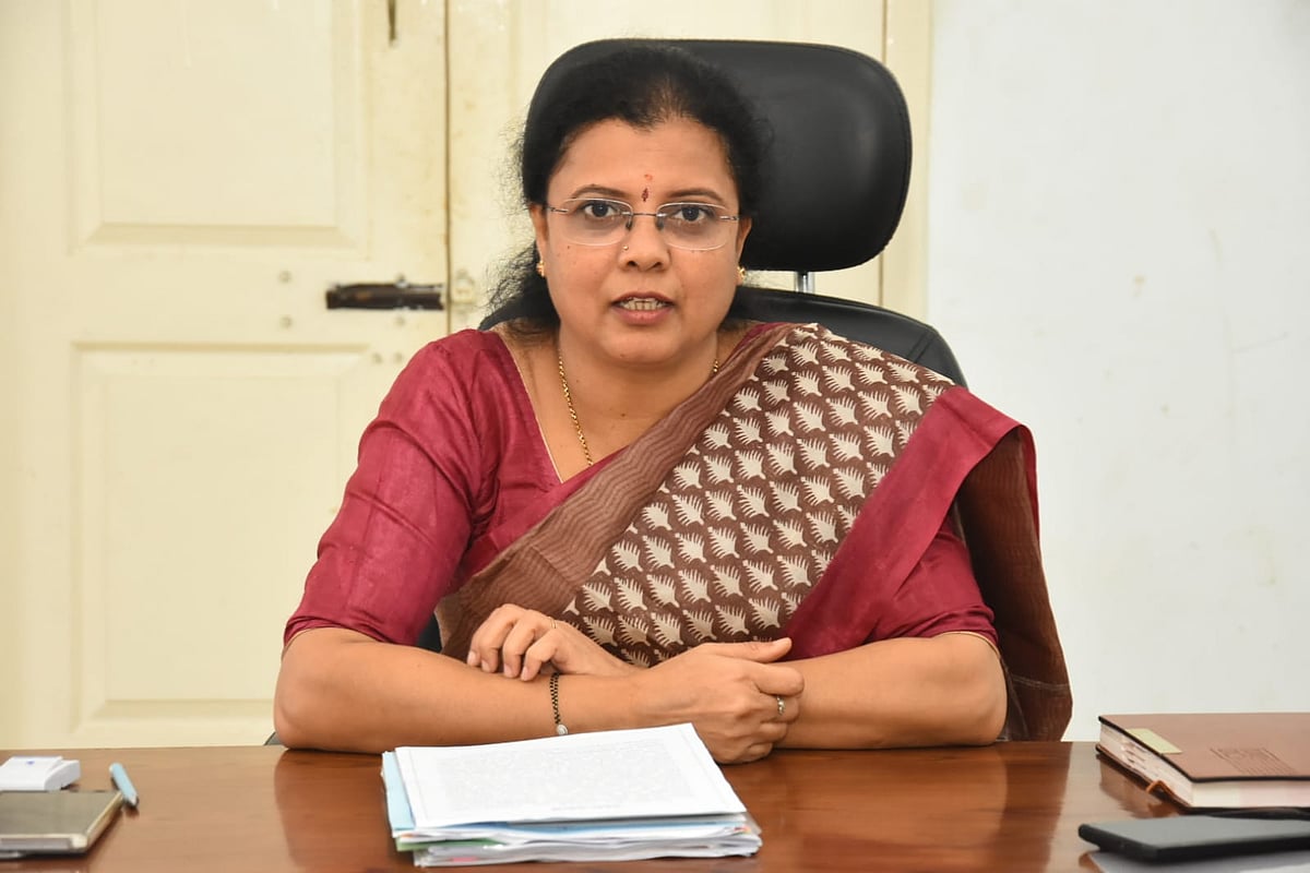 ಫಲಪುಷ್ಪ ಪ್ರದರ್ಶನ | ಹೂ, ಹಣ್ಣಿನ ಕಲಾಕೃತಿಯಲ್ಲಿ ತಿಮ್ಮಕ್ಕನ ಪ್ರತಿಮೆ: ಗಾಯತ್ರಿ 