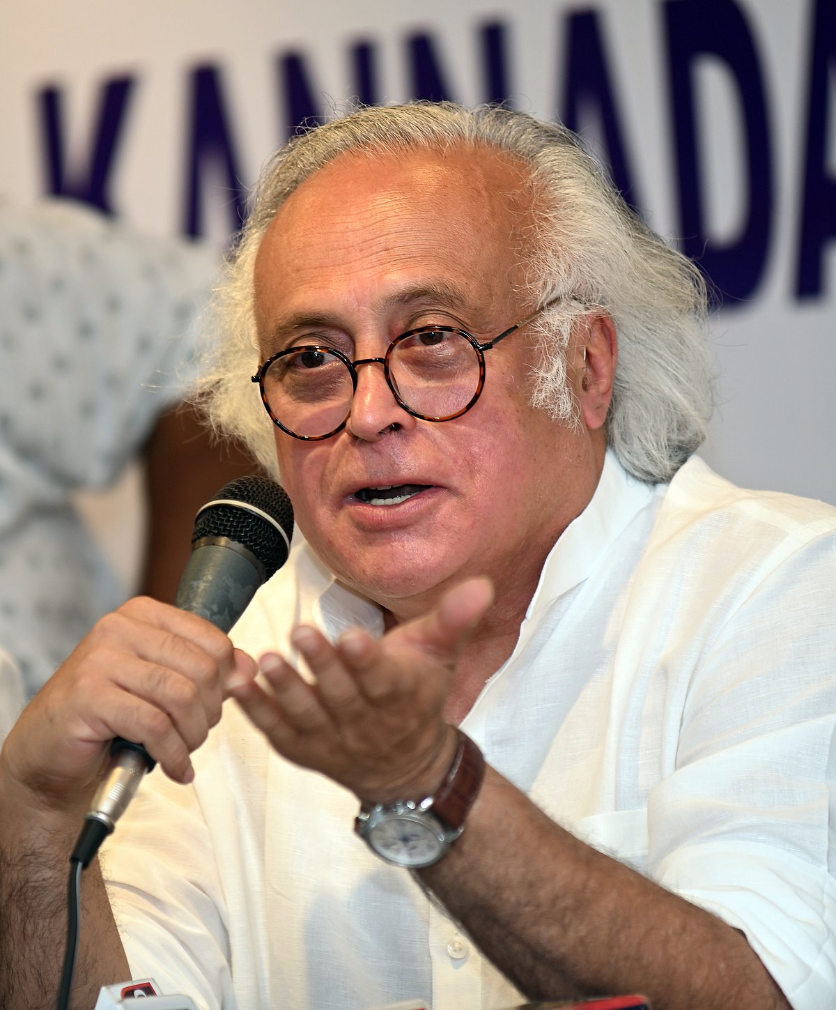 ಇತಿಹಾಸ ತಿರುಚುವುದರಲ್ಲಿ ಮೋದಿ ನಿಸ್ಸೀಮರು: ಕಾಂಗ್ರೆಸ್‌