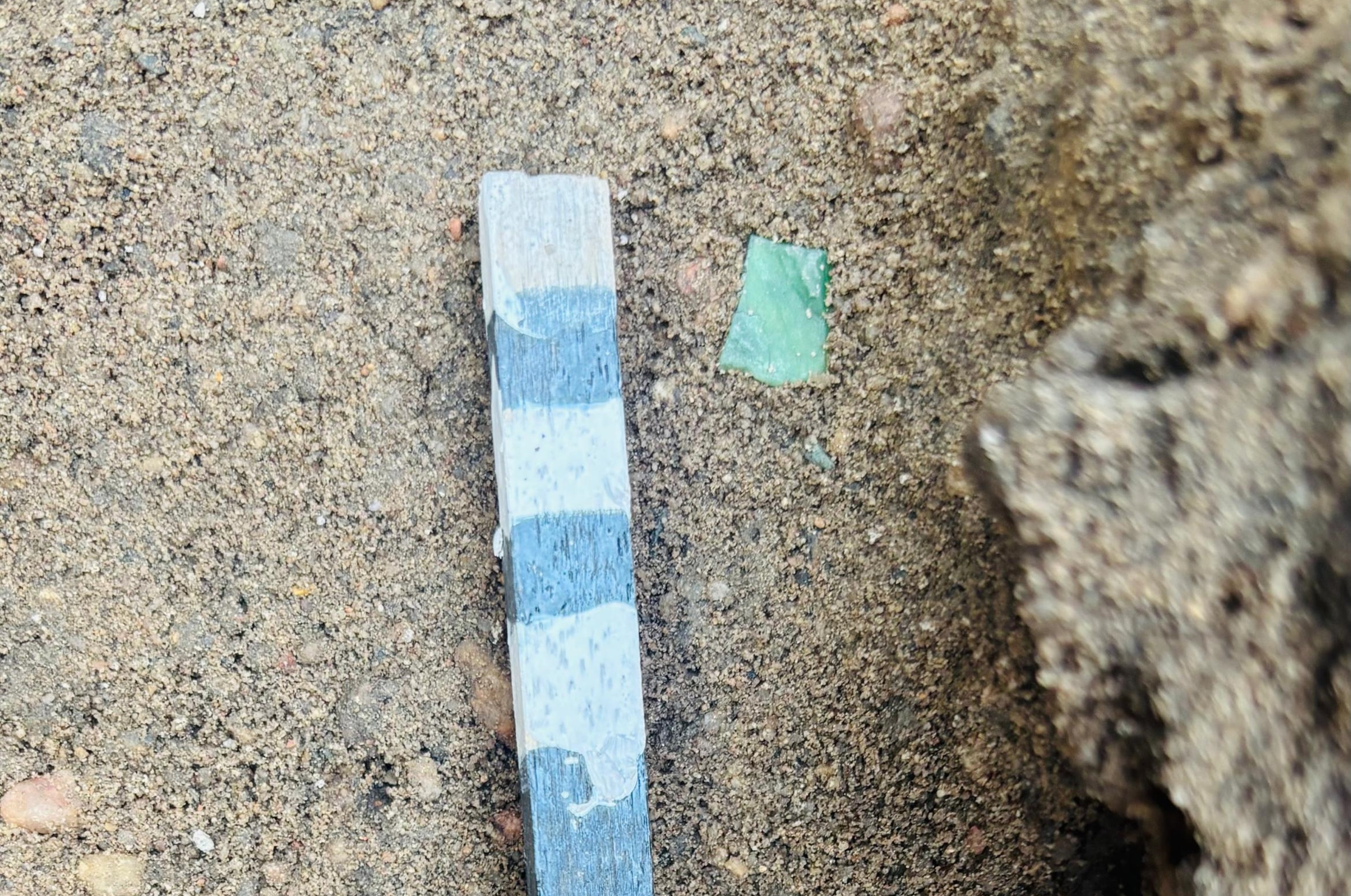 ಉತ್ಖನನದ ವೇಳೆ ಸಿಕ್ಕ ಪಚ್ಚೆ ಕಲ್ಲು