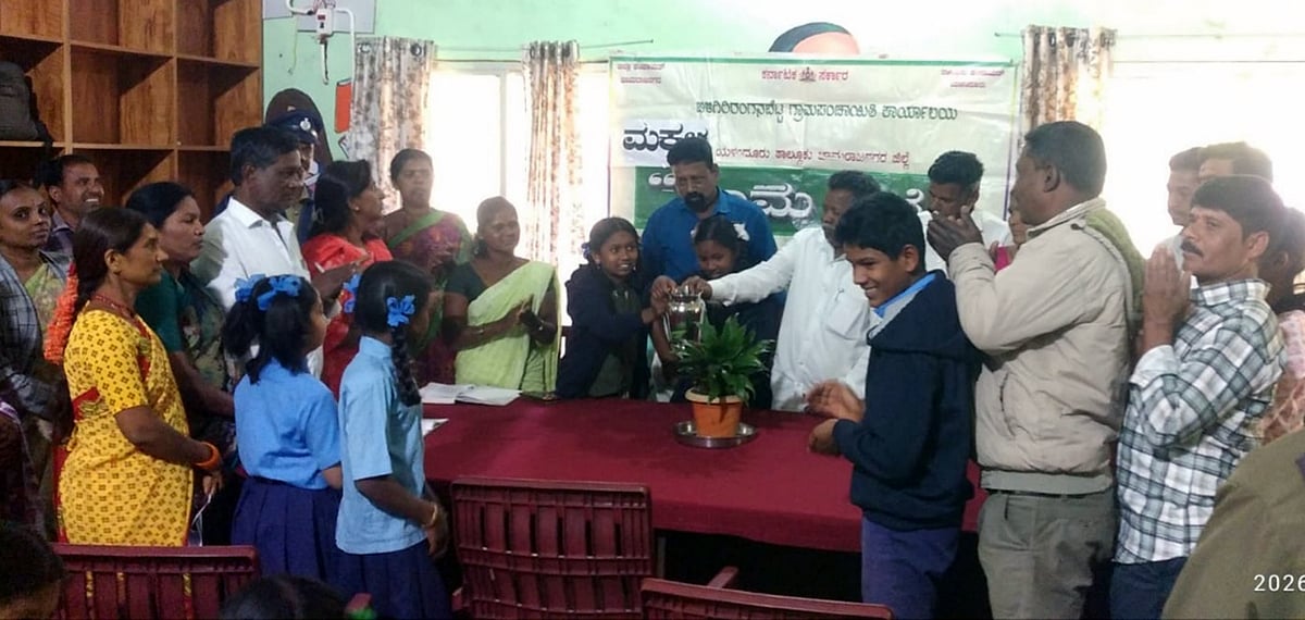  ಕುಡುಕರಿಂದ ರಕ್ಷಿಸಿ: ವಿದ್ಯಾರ್ಥಿಗಳ ಅಳಲು