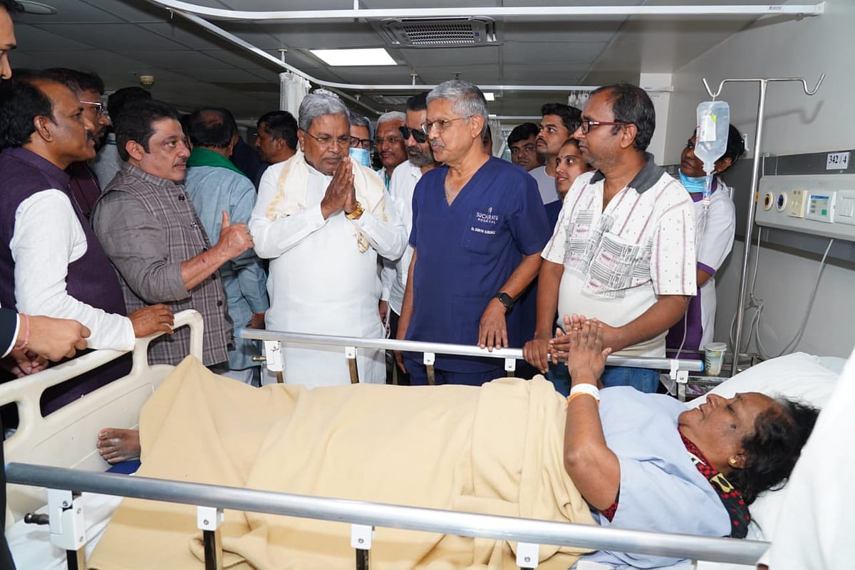 ಹುಬ್ಬಳ್ಳಿ: ಕಟೌಟ್‌ ಬಿದ್ದು ಗಾಯಗೊಂಡವರ ಆರೋಗ್ಯ ವಿಚಾರಿಸಿದ ಸಿಎಂ