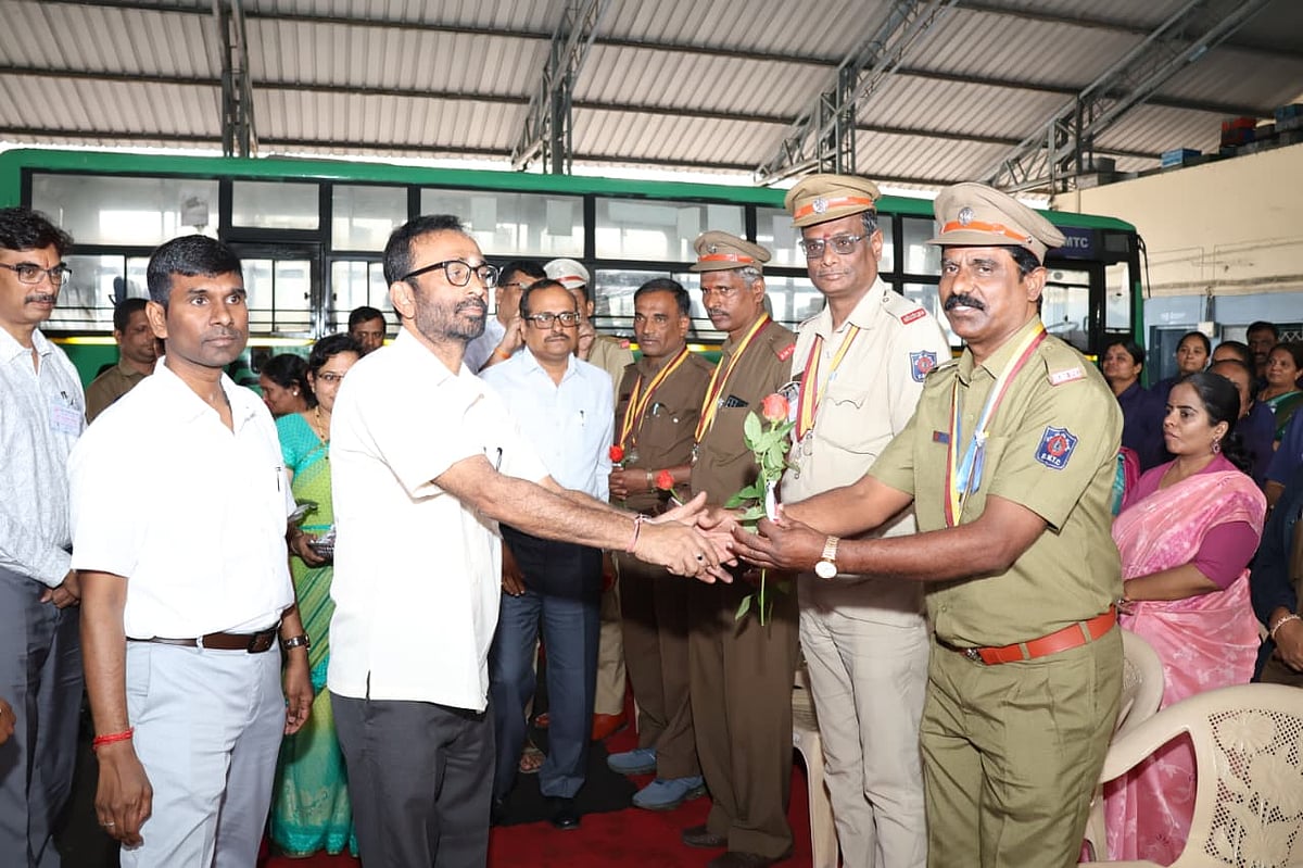 
ಬೆಂಗಳೂರು: ಬಿಎಂಟಿಸಿ ವತಿಯಿಂದರಾಷ್ಟ್ರೀಯ ಚಾಲಕರ ದಿನಾಚರಣೆ