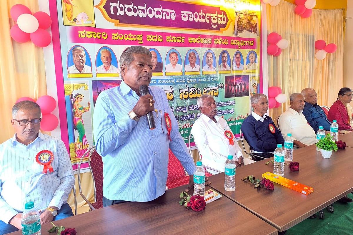 ಕೂಡ್ಲಿಗಿ| ಉನ್ನತ ಸ್ಥಾನ ಪಡೆಯಲು ಶ್ರಮಿಸಿ:  ಕೆ.ಎಂ. ರವೀಂದ್ರನಾಥ