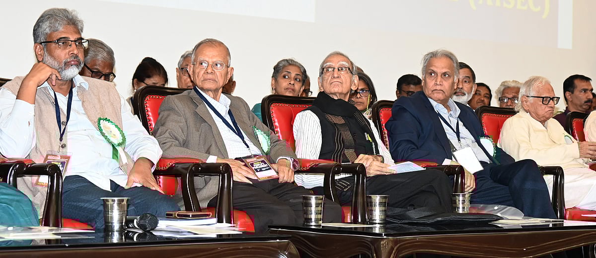 ಭಾರತೀಯ ಜ್ಞಾನ ವ್ಯವಸ್ಥೆಯ ಹೆಸರಿನಲ್ಲಿ ತರ್ಕಹೀನ ಅವೈಜ್ಞಾನಿಕ ಪಠ್ಯಕ್ರಮ: ಥೋರಟ್