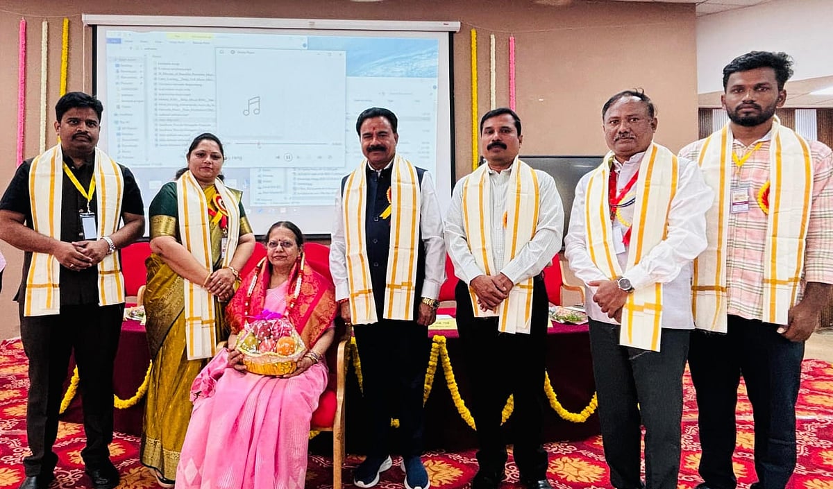 ದಾವಣಗೆರೆ| ಉಲ್ಲಾಸ, ಚೈತನ್ಯ ನೀಡುವ ಶಕ್ತಿ ಕಲೆಗಿದೆ: ಪ್ರೊ.ಬಿ.ಡಿ.ಕುಂಬಾರ