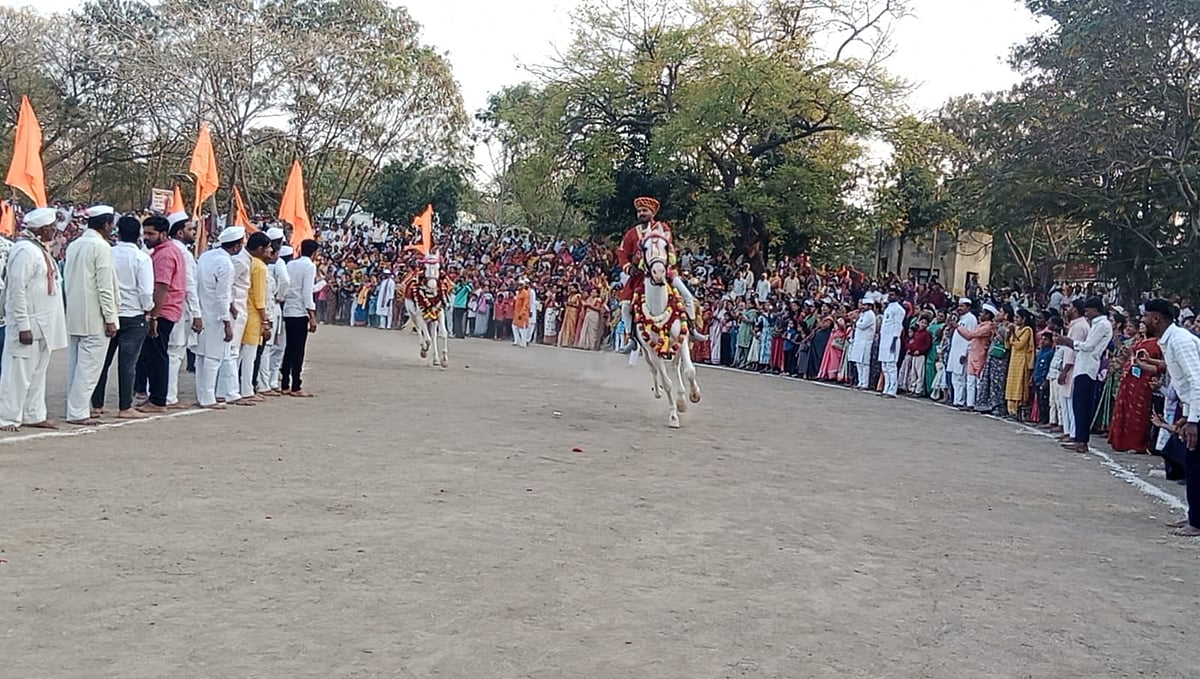 ಸೊಲಾಪುರ | ಮನಸೂರೆಗೊಂಡ ಮಾಘವಾರಿಯ ಗೋಳ ರಿಂಗಣ