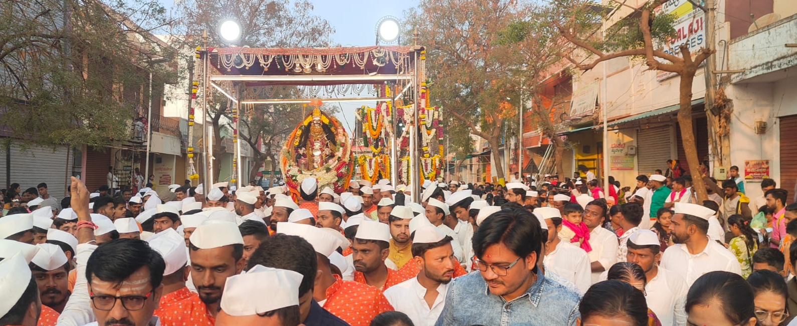 ಹುಮನಾಬಾದ್ ಪಟ್ಟಣದಲ್ಲಿ ವೀರಭದ್ರೇಶ್ವರ ಕಾಶಿ ಮೆರವಣಿಗೆ ಜರುಗಿತು