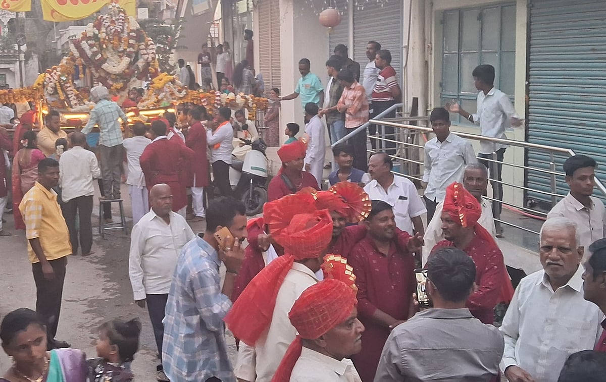 ಇಳಕಲ್ | ನೀಲಕಂಠೇಶ್ವರರ ಅಡ್ಡಪಲ್ಲಕ್ಕಿ ಮಹೋತ್ಸವ