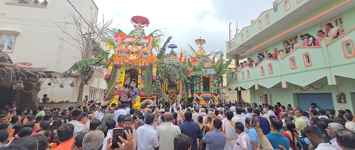ವೈಭವದ ಬಿದರಗುಪ್ಪೆ ಜಾತ್ರೆ: ಮೂರು ತೇರುಗಳ ಸಂಗಮ