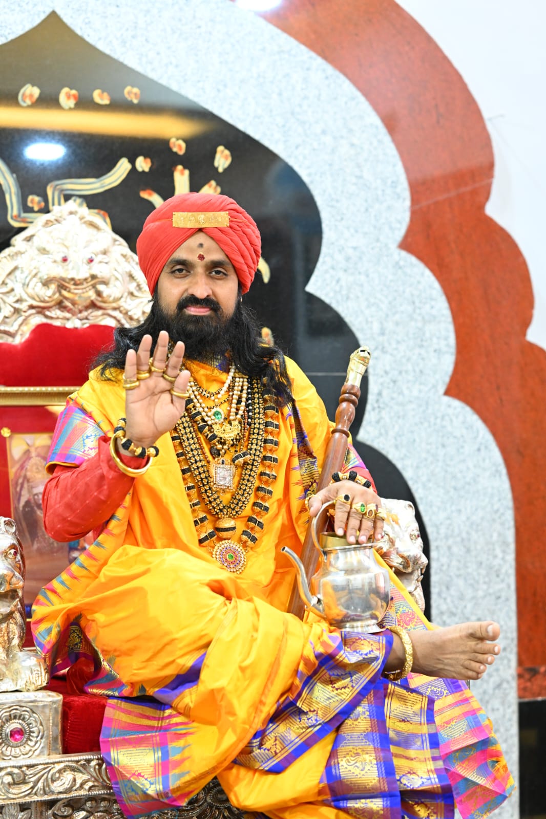 ಹಿರೇಮಠ ಸಂಸ್ಥಾನದ ರೇಣುಕ ವೀರಗಂಗಾಧರ ಶಿವಾಚಾರ್ಯ