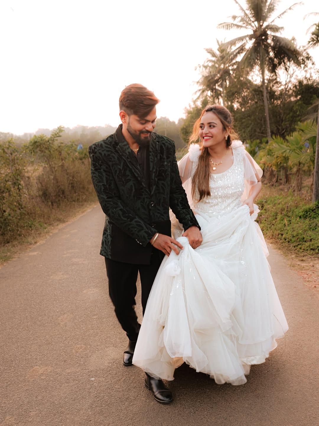 ನಟಿ ತೇಜಸ್ವಿನಿ, ನಟ ವಿರಾಟ್​