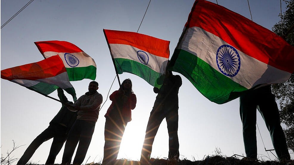 Republic Day 2026 LIVE: ಗಣರಾಜ್ಯವನ್ನು ರಕ್ಷಿಸಿಕೊಳ್ಳಲು 'ಸಾಮೂಹಿಕ ಎಚ್ಚರಿಕೆ' ಅಗತ್ಯ – ಮಮತಾ