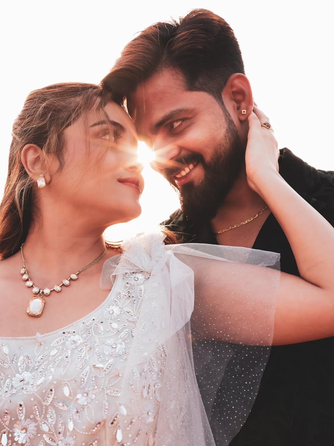 ನಟಿ ತೇಜಸ್ವಿನಿ, ನಟ ವಿರಾಟ್​