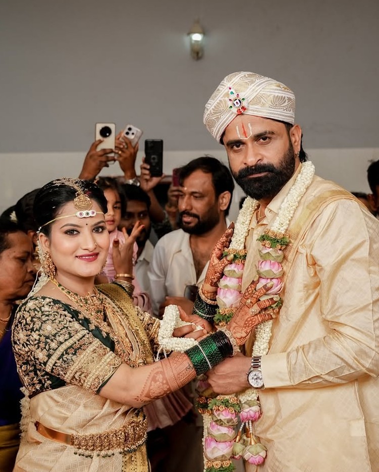 ಜನವರಿ 23ರಂದು ಧರ್ಮಸ್ಥಳದಲ್ಲಿ ಕುಟುಂಬಸ್ಥರು, ಆಪ್ತರ ಸಮ್ಮುಖದಲ್ಲಿ ಸರಳವಾಗಿ ವೈವಾಹಿಕ ಜೀವನಕ್ಕೆ ಕಾಲಿಟ್ಟಿದ್ದರು.