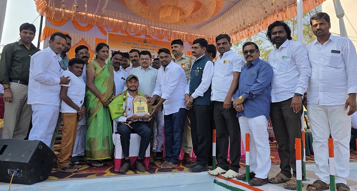 ಕನಕಗಿರಿ | ಭಾರತದ ಸಂವಿಧಾನ ಜಗತ್ತಿಗೆ ಮಾದರಿ–ತಹಶೀಲ್ದಾರ್ ವಿಶ್ವನಾಥ ಮುರುಡಿ 