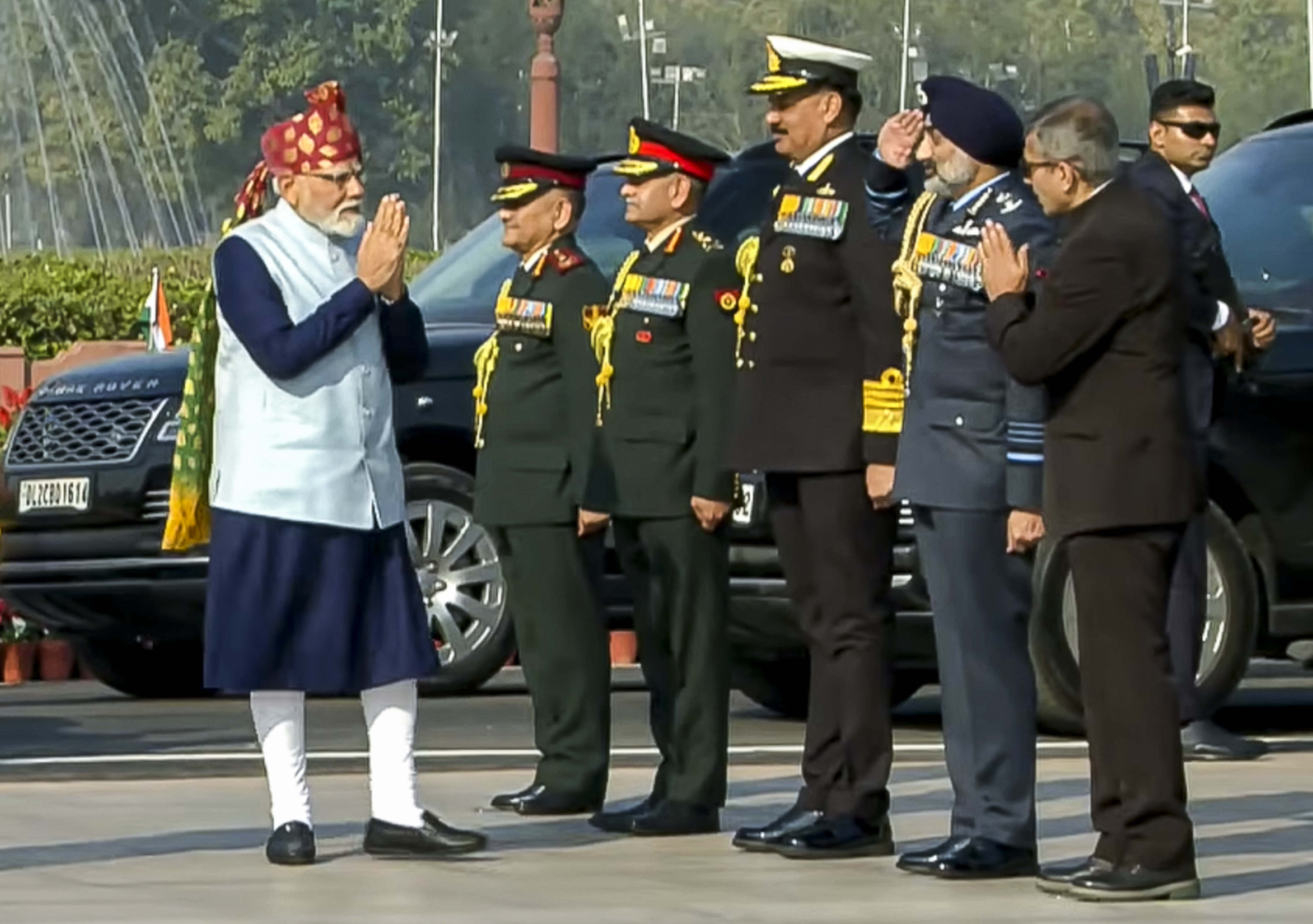 ಈ ಬಾರಿಯ ಗಣರಾಜ್ಯೋತ್ಸವಕ್ಕೆ ನಾರಿ ಶಕ್ತಿ, ವೈವಿಧ್ಯಮಯ ಸಂಸ್ಕೃತಿ ಮತ್ತು ಐತಿಹಾಸಿಕ ಸಂವಿಧಾನದ ಮಹತ್ವದೊಂದಿಗೆ ಆಚರಿಸಲಾಗುತ್ತಿದೆ. 