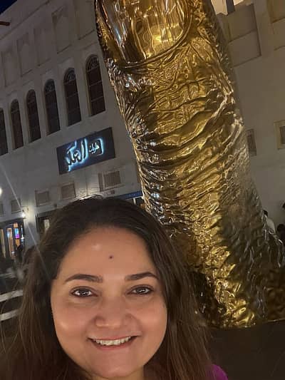 ಐಶ್ವರ್ಯ ರಂಗರಾಜನ್ ಹಾಗೂ ಅನುರಾಧ ಭಟ್   ಅವರು ಕತಾರ್ ಹಾಗೂ  ದುಬೈನ ಪ್ರವಾಸದ ಚಿತ್ರಗಳನ್ನು ಸಾಮಾಜಿಕ ಮಾಧ್ಯಮದಲ್ಲಿ ಹಂಚಿಕೊಂಡಿದ್ದಾರೆ.