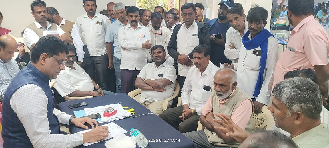 ಜನಸ್ನೇಹಿ ಆಡಳಿತ: ಸಿಬ್ಬಂದಿಗೆ ತಾಕೀತು