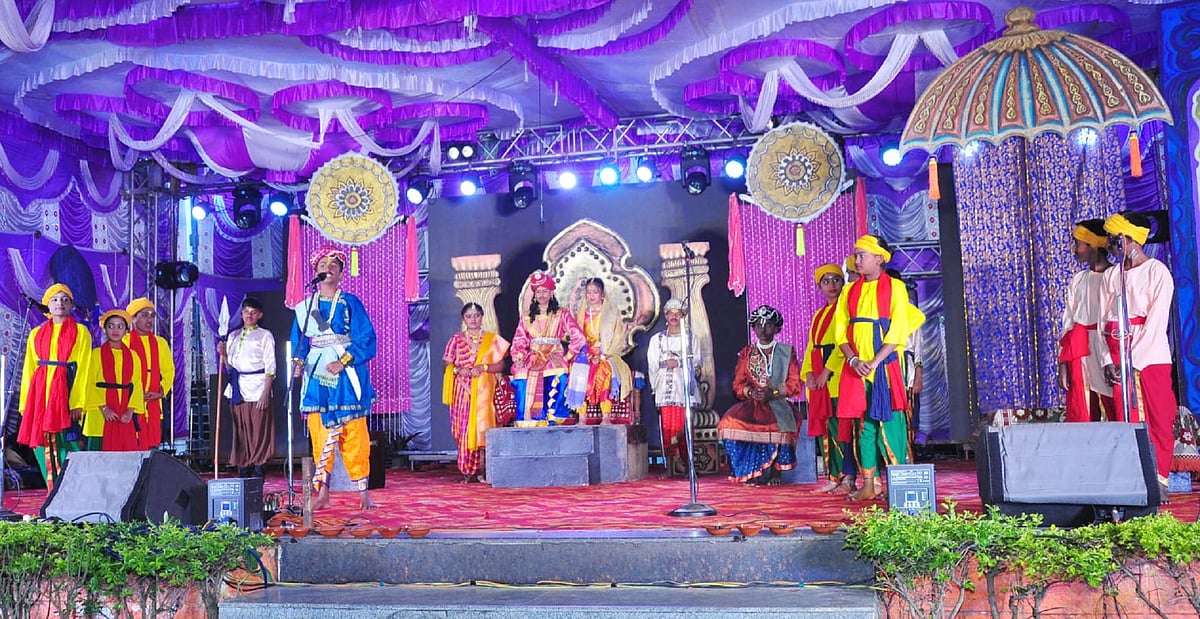 ಗಮನ ಸೆಳೆದ ‘ನಾಟ್ಯರಾಣಿ ಶಾಂತಲಾ’ ನಾಟಕ