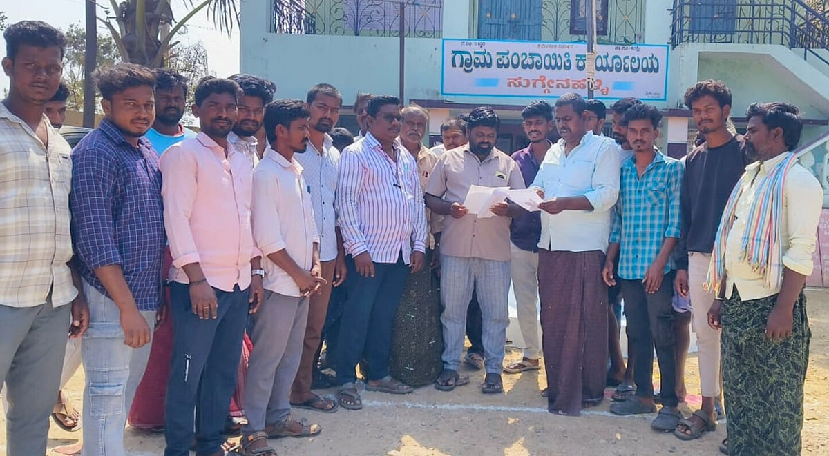 ಕಂಪ್ಲಿ: ಹೈಟೆಕ್ ಸಾಮೂಹಿಕ ಶೌಚಾಲಯ ನಿರ್ಮಾಣಕ್ಕೆ ಆಗ್ರಹ 