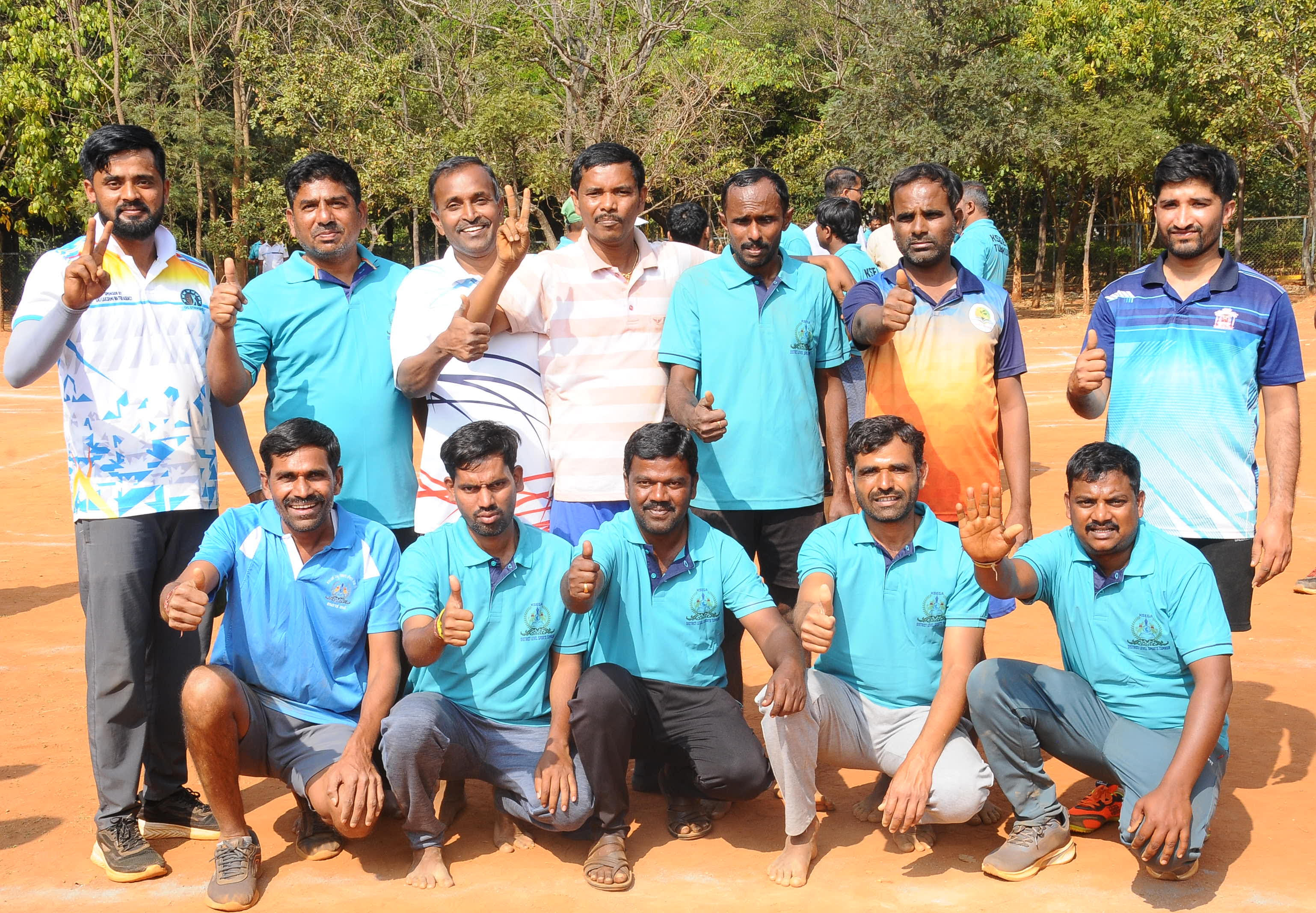 ತುಮಕೂರಿನಲ್ಲಿ ಗುರುವಾರ ನಡೆದ ಸರ್ಕಾರಿ ನೌಕರರ ಜಿಲ್ಲಾ ಮಟ್ಟದ ಕ್ರೀಡಾಕೂಟದ ಪುರುಷರ ಕೊಕ್ಕೊ ಪಂದ್ಯಾವಳಿಯಲ್ಲಿ ಮೊದಲ ಸ್ಥಾನ ಪಡೆದ ಪಾವಗಡ ತಂಡ