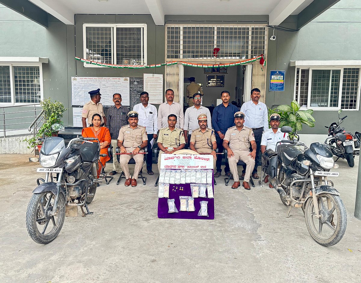 ಯಾದಗಿರಿ | ಕಾರಿನಲ್ಲಿನ ಹಣ, ಚಿನ್ನ ಕದ್ದವರ ಸೆರೆ