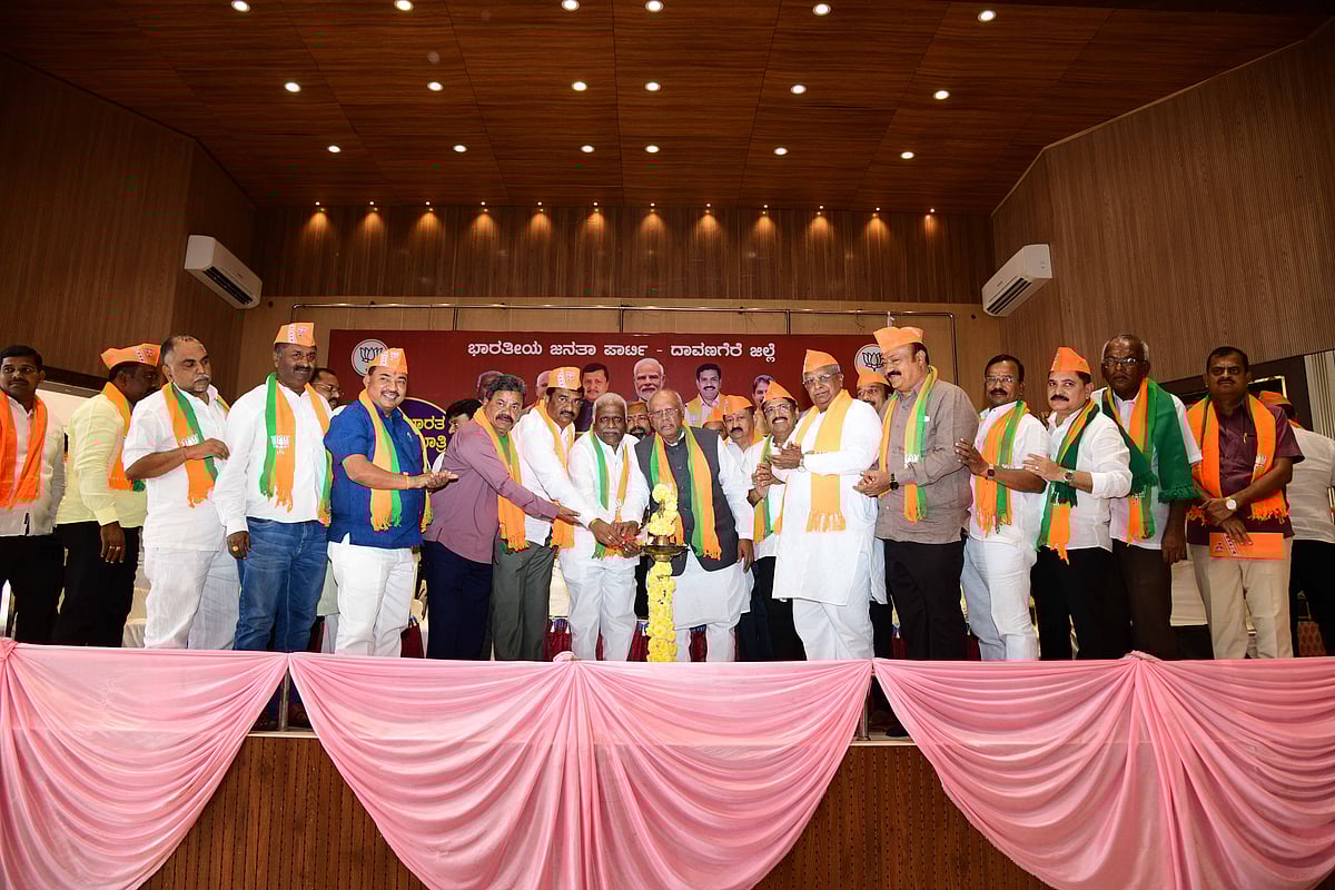 ದಾವಣಗೆರೆ | ಹಳ್ಳಿ ಹಳ್ಳಿಯಲ್ಲೂ ಅರಿವು ಮೂಡಿಸಿ–ಈರಣ್ಣ ಕಡಾಡಿ