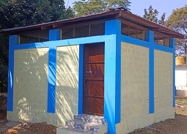 ಮನರೇಗಾ ಅಡಿ ನಿರ್ಮಾಣವಾದ ಹೈಟೆಕ್‌ ಶೌಚಾಲಯ.