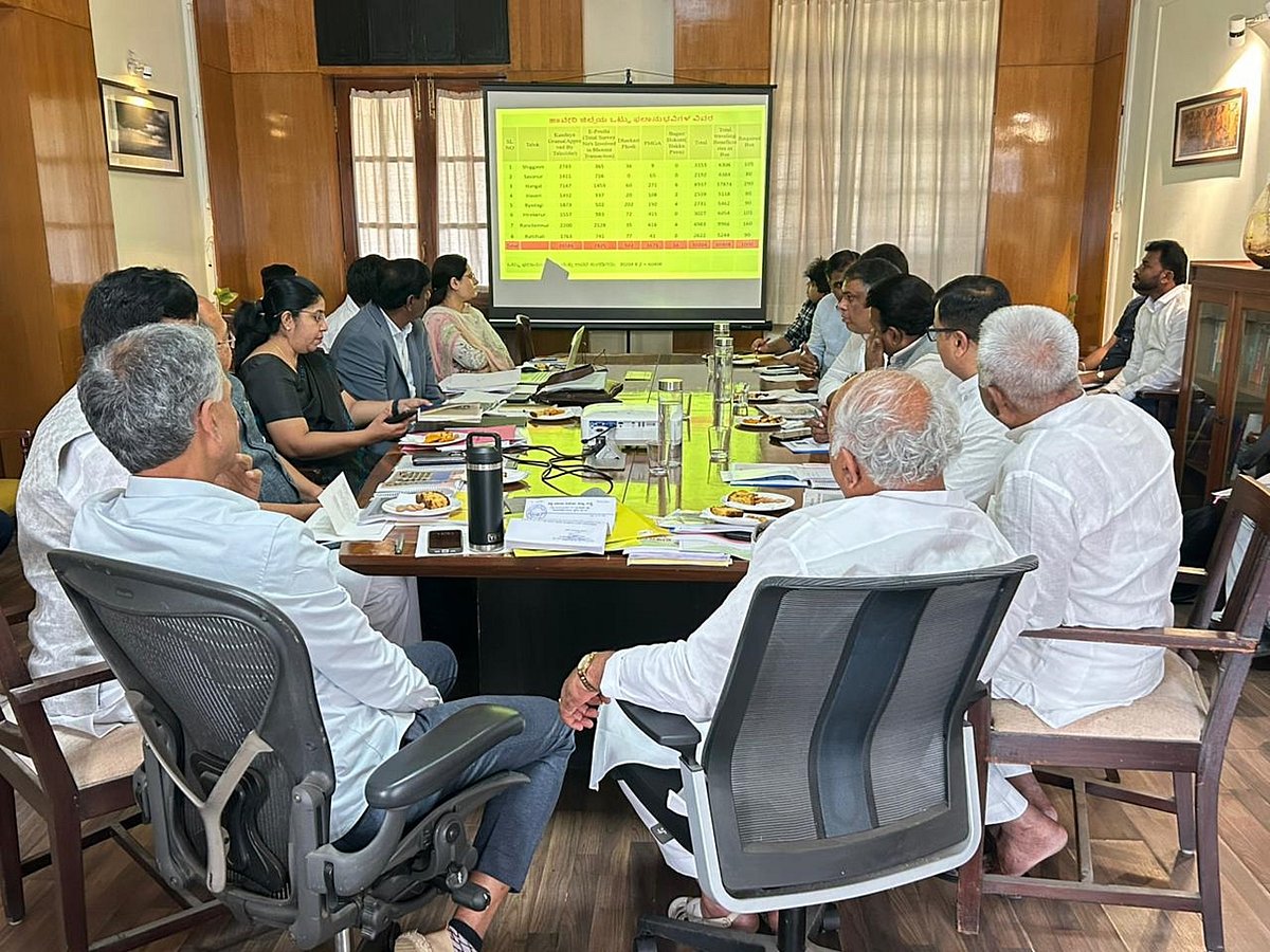 ‘1.11 ಲಕ್ಷ ಹಕ್ಕು ಪತ್ರ: ಜಿಲ್ಲೆಗೊಬ್ಬ ನೋಡಲ್ ಅಧಿಕಾರಿ’