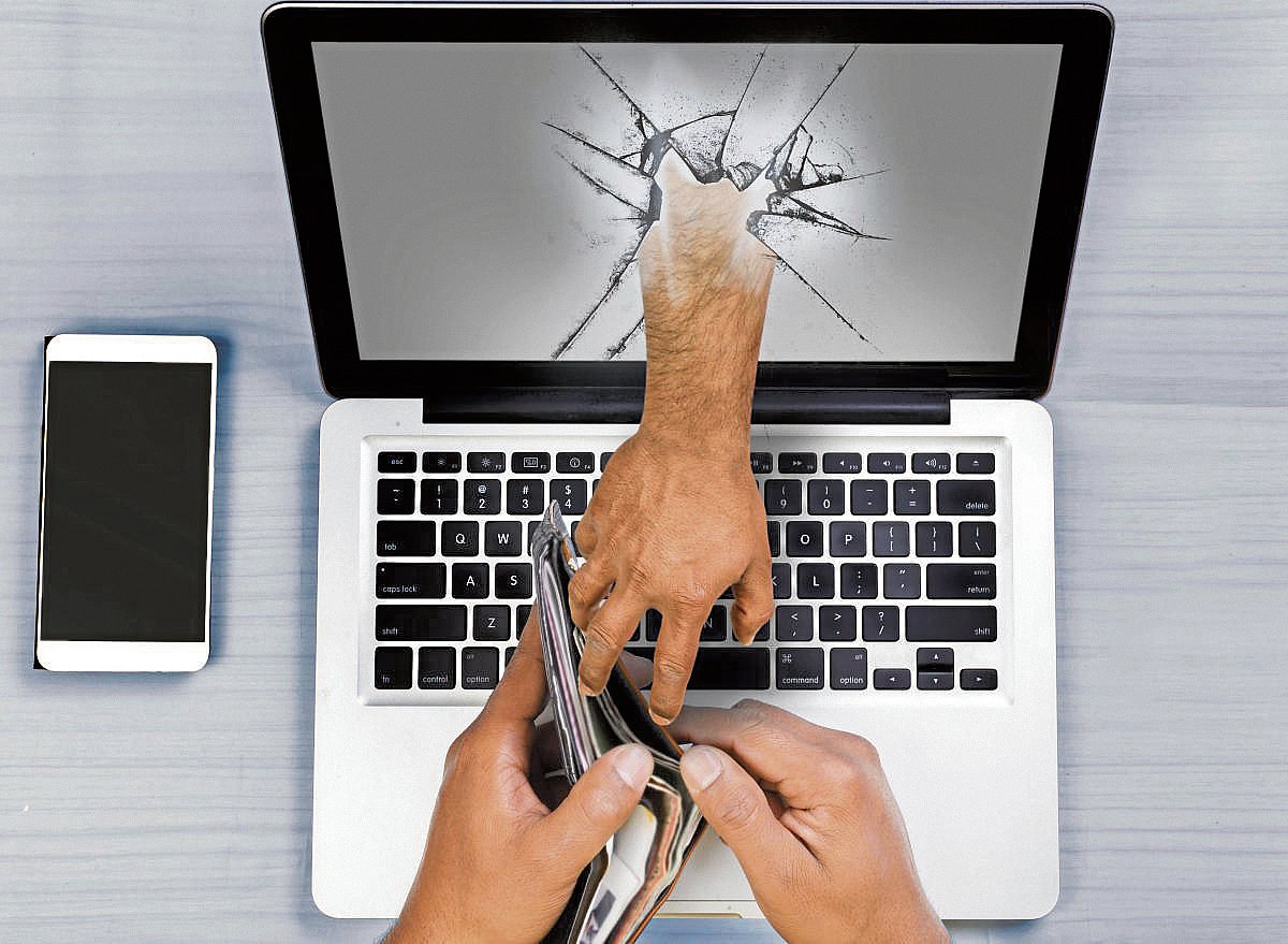 ತುಮಕೂರು: ₹7.85 ಲಕ್ಷ ಕಸಿದ ‘ಎಪಿಕೆ’ ಫೈಲ್‌