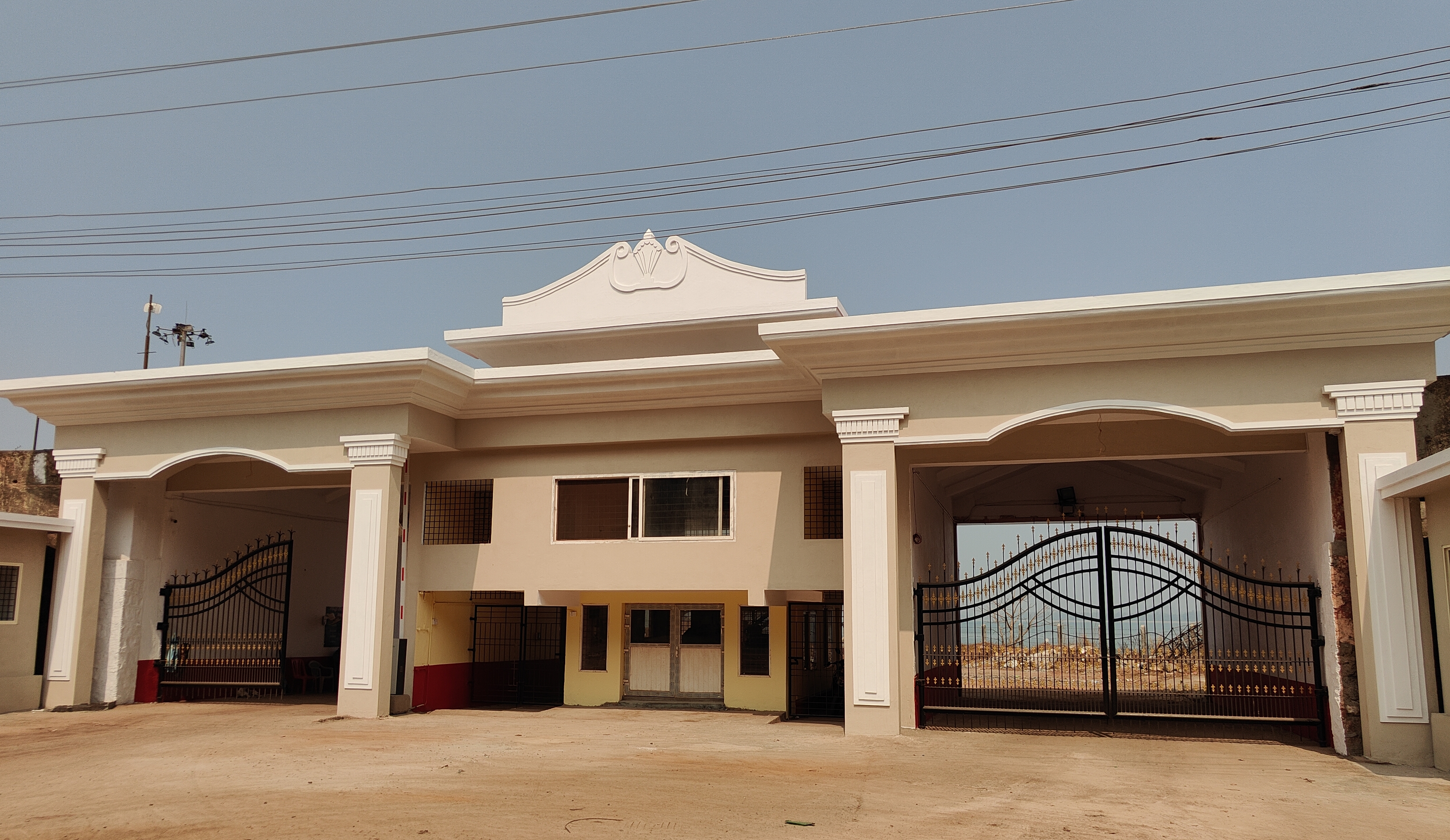 ನವೀಕರಣಗೊಂಡಿರುವ ಕಾರವಾರ ವಾಣಿಜ್ಯ ಬಂದರಿನ ಪ್ರವೇಶ ದ್ವಾರ.