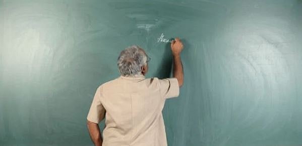 ಕಾರವಾರ: ಸಾವಿರಕ್ಕೂ ಹೆಚ್ಚು ಸರ್ಕಾರಿ ಶಾಲೆಗೆ ಬೀಗ!