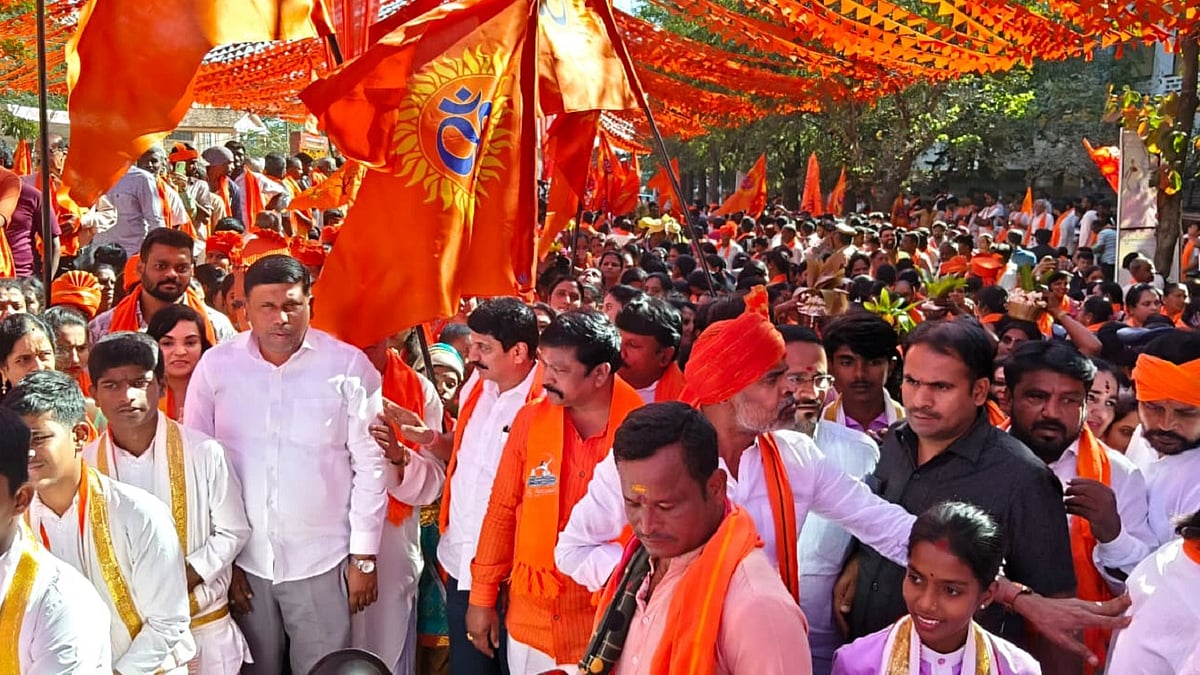 ಕೋಲಾರ: ಹಿಂದೂ ಸಮಾಜೋತ್ಸವದ ಶೋಭಾಯಾತ್ರೆಗೆ ಹರಿದುಬಂದ ಜನಸಾಗರ