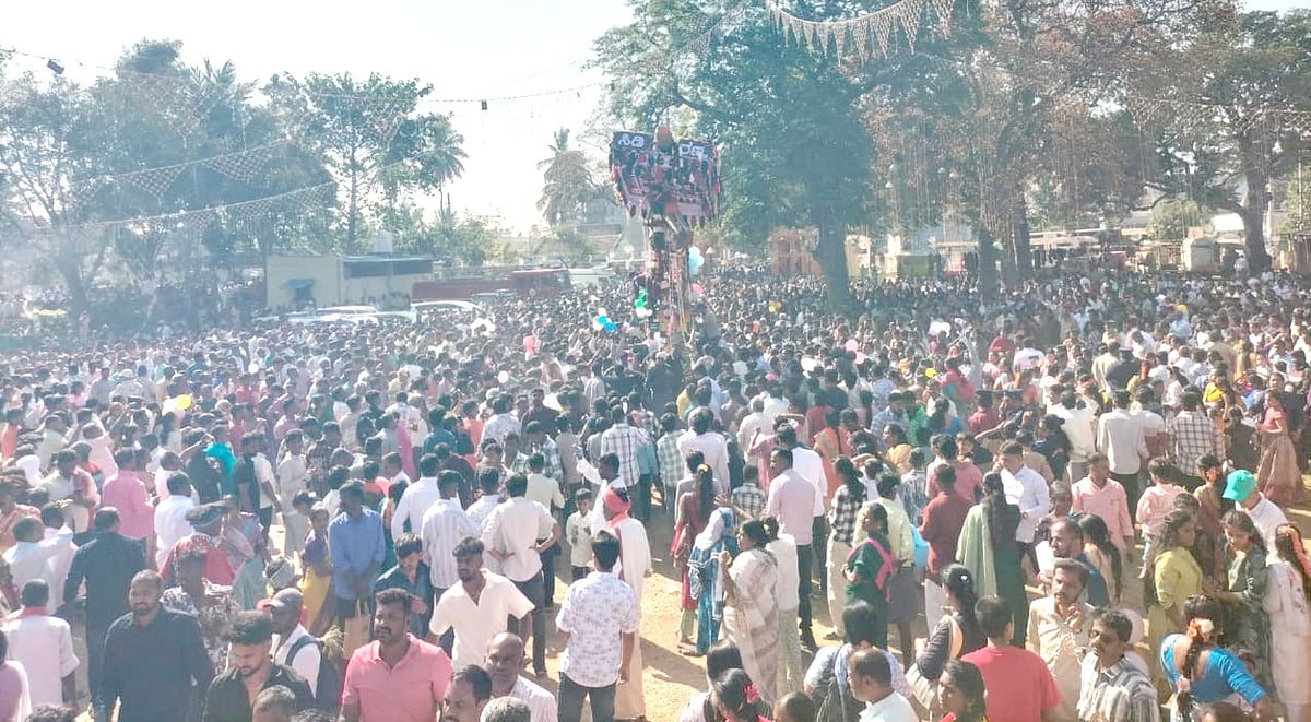 ಮಳವಳ್ಳಿ ಕೊಂಡೋತ್ಸವ:ಸಿಡಿ ಹಬ್ಬಕ್ಕೆ ಅದ್ದೂರಿ ತೆರೆ; ಅಪಾರ ಸಂಖ್ಯೆಯ ಭಕ್ತರು ಭಾಗಿ