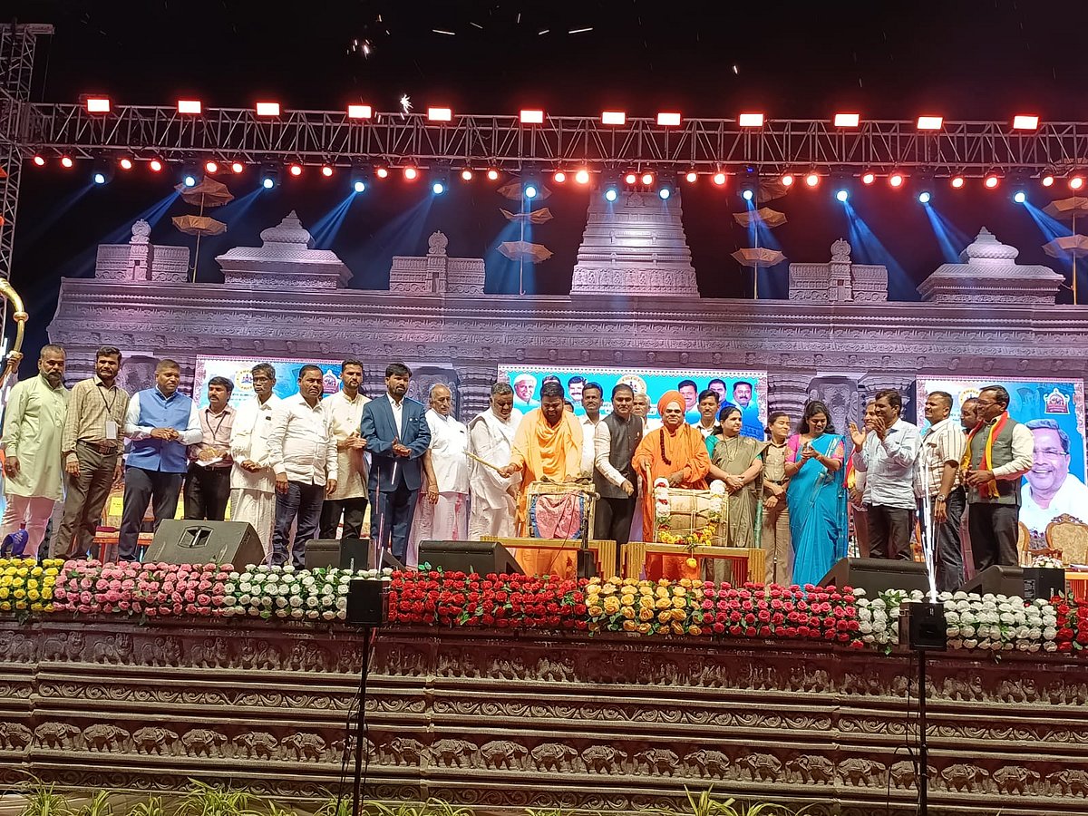 ಹಂಪಿ ಉತ್ಸವದಂತೆ ಓಬವ್ವ ಉತ್ಸವ ಆಚರಣೆ: ಶಾಸಕ ಡಾ. ಶ್ರೀನಿವಾಸ್ ಎನ್.ಟಿ.