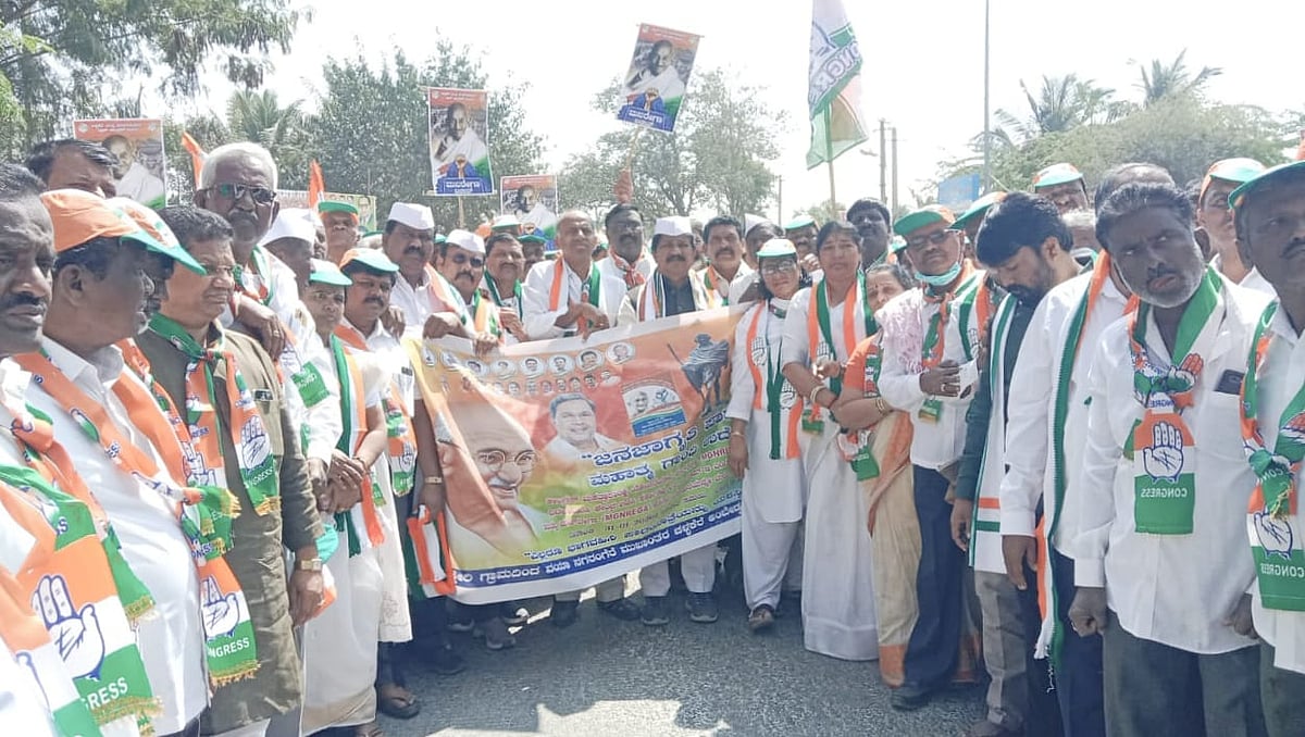 ಚಳ್ಳಕೆರೆ: ಮನರೇಗಾ ಯೋಜನೆ ಮರುಜಾರಿಗೆ ಒಗ್ಗಟಿನ ಹೋರಾಟ