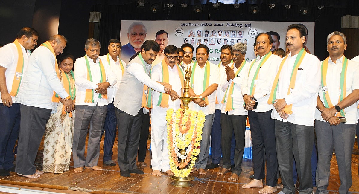 ವಿಬಿ ಜಿ ರಾಮ್‌ಜಿ: ಕಾಂಗ್ರೆಸ್‌ ಪ್ರತಿಭಟನೆ, ಬಿಜೆಪಿಯಿಂದ ಕಾರ್ಯಕರ್ತರ ಸಮ್ಮೇಳನ