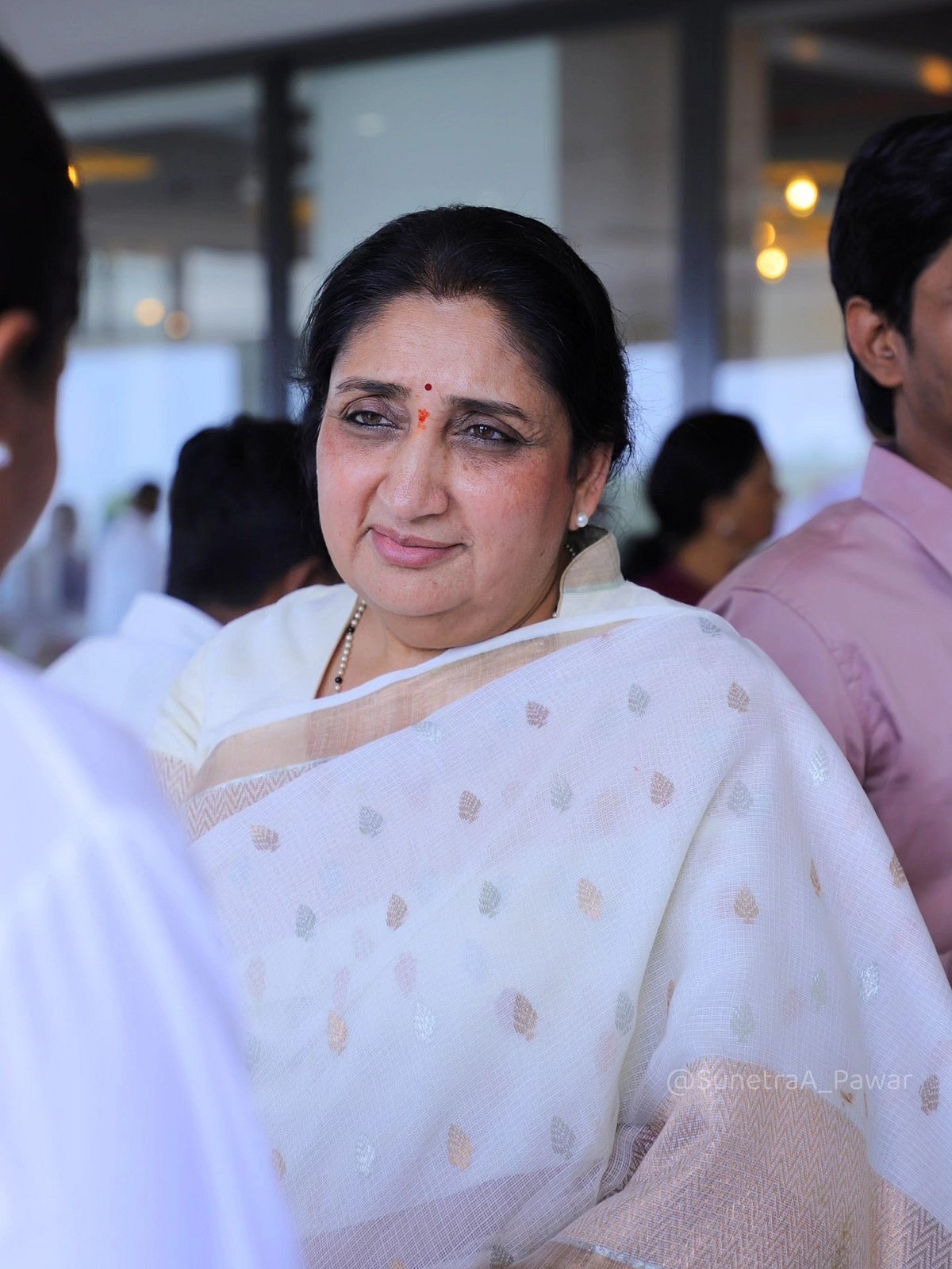 ಎನ್‌ಸಿಪಿ ನಾಯಕರನ್ನು ಭೇಟಿಯಾದ ಸುನೇತ್ರಾ: ಡಿಸಿಎಂ ಆಗಿ ಸಂಜೆ ಪ್ರಮಾಣವಚನ ಸಾಧ್ಯತೆ