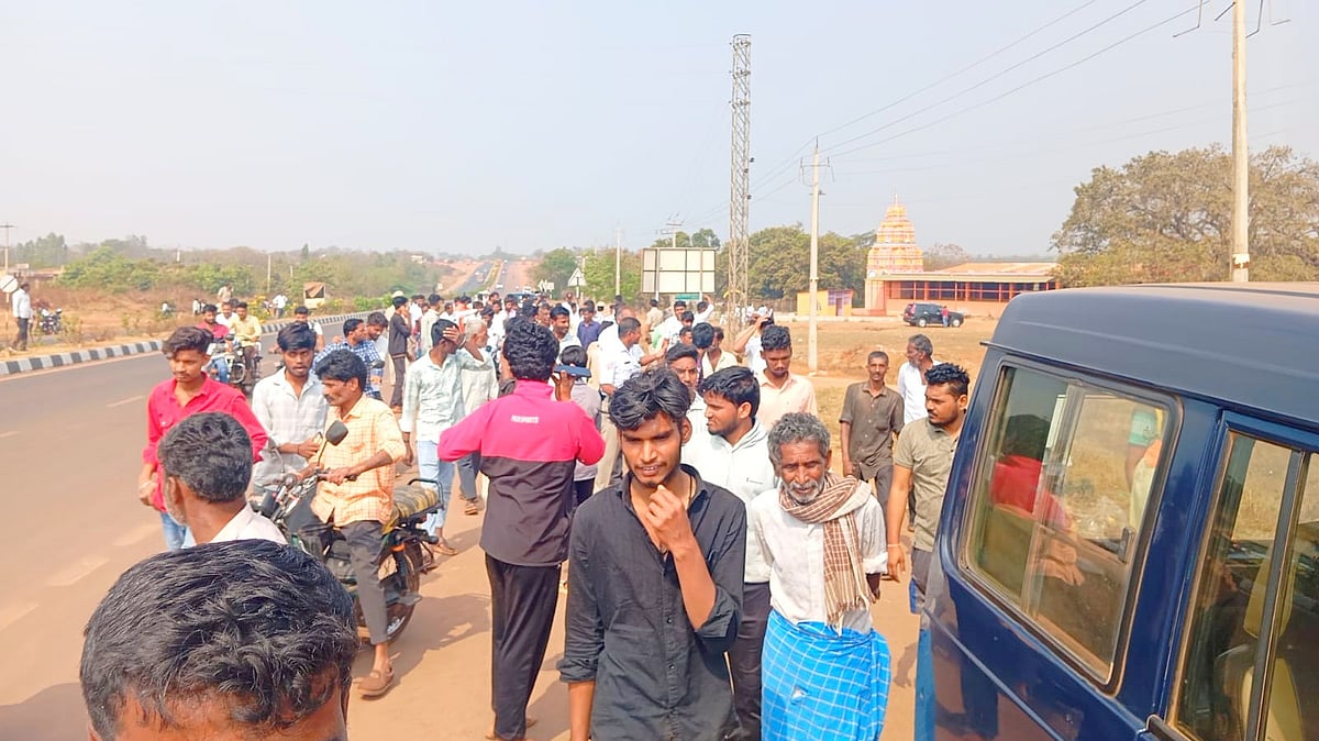 ಹುಮನಾಬಾದ್ ಬಳಿಯ ಮೊಳಕೇರಾದಲ್ಲಿ ನಿಗೂಢ ಸ್ಫೋಟ! ಎಂಟು ಜನರಿಗೆ ಗಂಭೀರ ಗಾಯ