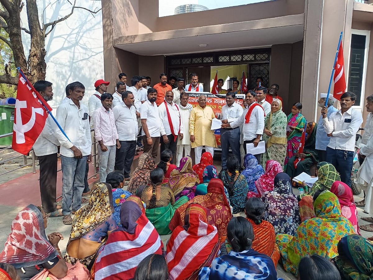 ವಿಜಯಪುರ| ಕೂಲಿ ಕಾರ್ಮಿಕರ ಸಮಸ್ಯೆ ಪರಿಹಾರಕ್ಕೆ ಆಗ್ರಹ