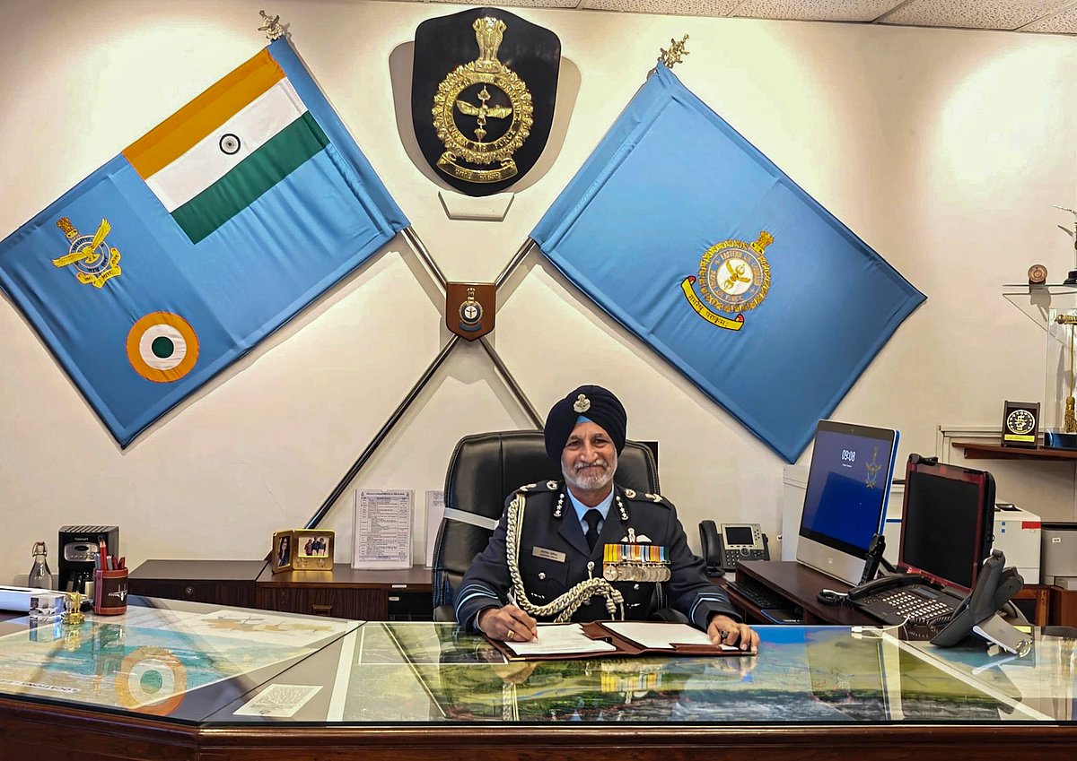 ಭಾರತೀಯ ವಾಯುಪಡೆ: ಏರ್‌ ಮಾರ್ಷಲ್‌ ಇಂದ್ರಪಾಲ್ ಸಿಂಗ್ ಪದಗ್ರಹಣ