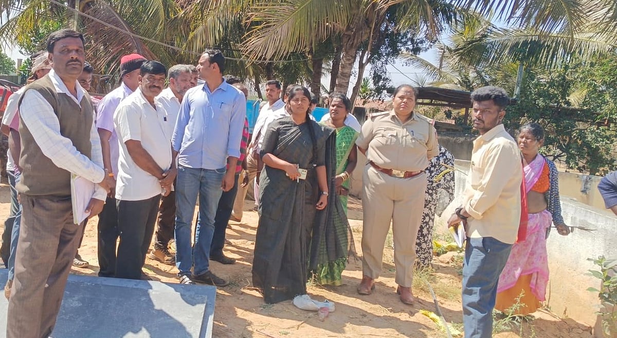 ಶಿಡ್ಲಘಟ್ಟ: ಶಾಲಾ ಜಾಗ ಒತ್ತುವರಿ ತೆರವಿಗೆ ತಹಶೀಲ್ದಾರ್‌ ಸೂಚನೆ