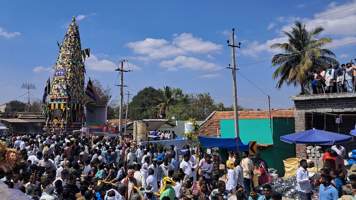 ಗುಂಡ್ಲುಪೇಟೆ: ಸಂಭ್ರಮದ ಶ್ರೀಲಕ್ಷ್ಮೀ ವರದರಾಜಸ್ವಾಮಿ ಬ್ರಹ್ಮ ರಥೋತ್ಸವ