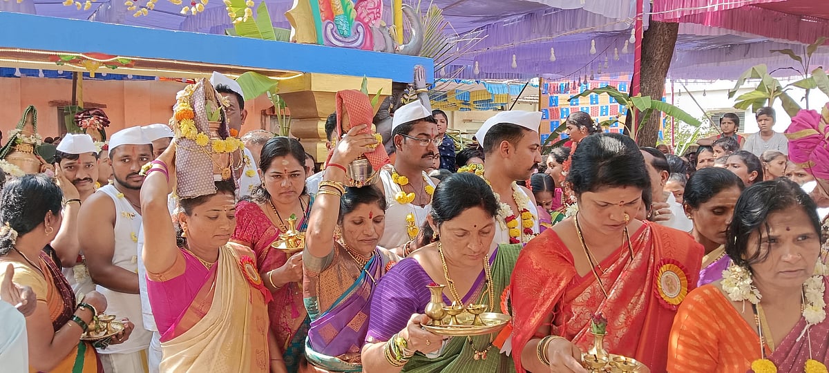 ಅಳ್ನಾವರ: ವೀರಭದ್ರೇಶ್ವರ ದೇವಸ್ಥಾನ ವಾರ್ಷಿಕೋತ್ಸವ