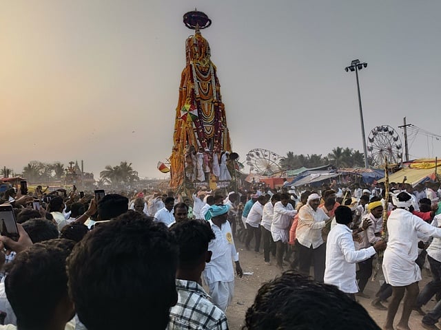 ಹಾಲಗೇರಾ: ಸಂಭ್ರಮದಿಂದ ಜರುಗಿದ ಯಲ್ಲಮ್ಮದೇವಿ ರಥೋತ್ಸವ