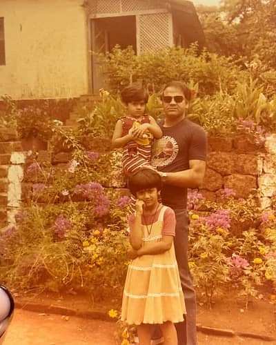 ಬಾಲ್ಯದ ಚಿತ್ರಗಳನ್ನು ಹಂಚಿಕೊಂಡು  ಸಹೋದರಿ ಹುಟ್ಟು ಹಬ್ಬಕ್ಕೆ ನಟಿ ಶಿಲ್ಪಾ ಶೆಟ್ಟಿ ಶುಭಕೋರಿದ್ದಾರೆ. 