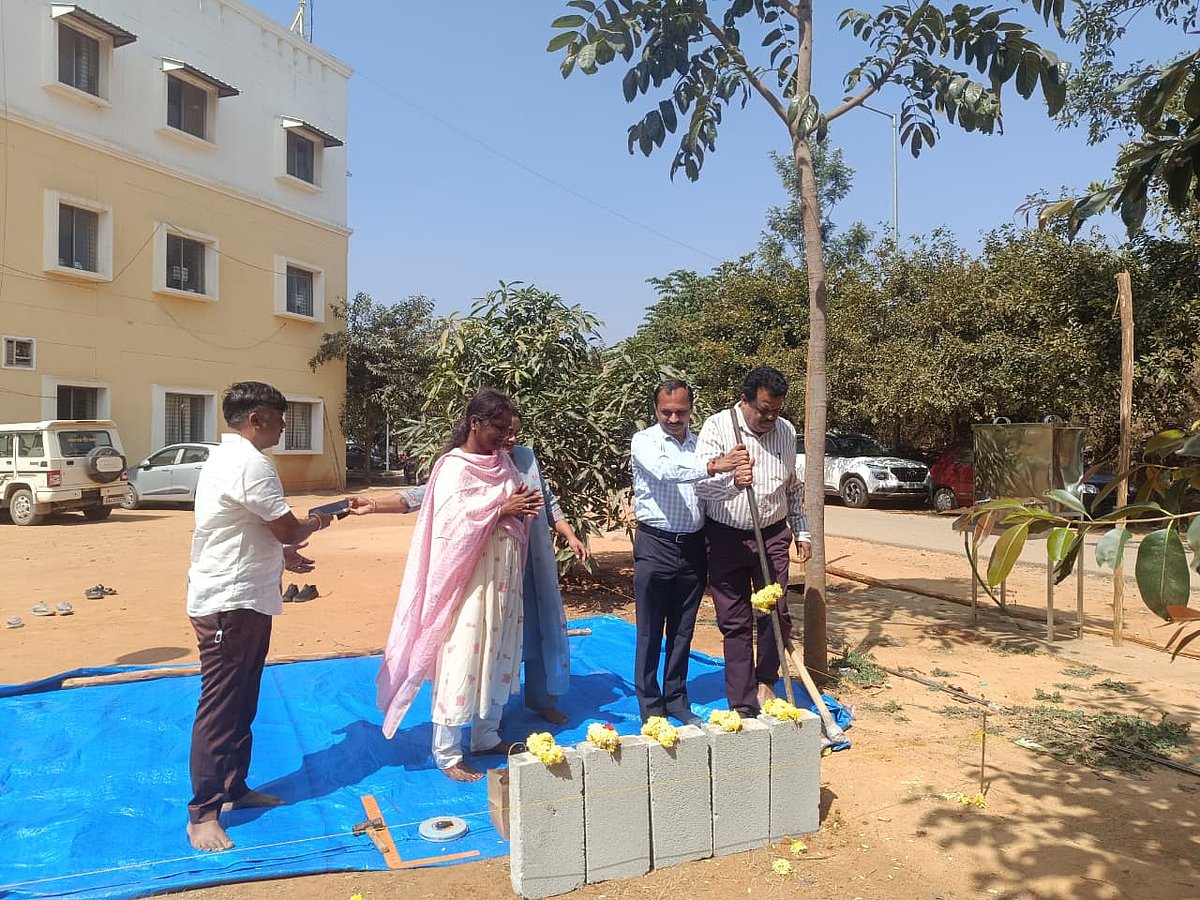 ದೇವನಹಳ್ಳಿ: ಜಿಲ್ಲಾಡಳಿತ ಭವನ ಆವರಣದಲ್ಲಿ ಮಳೆನೀರು ಸಂಗ್ರಹ ಘಟಕ